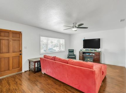 7718 Laurie Way, Sacramento, CA 95832 Photo