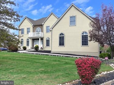 1401 HAMPSTEAD COURT, BLUE BELL, PA 19422