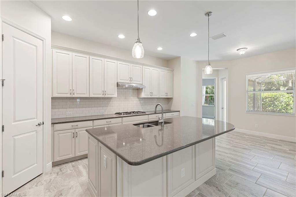 21539 Oaks Of Estero Cir, Estero, FL 33928 Photo