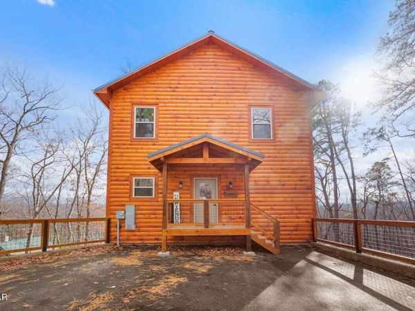 1808 Spring Hill Drive, Sevierville, TN 37876