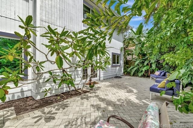 221 SE Coconut Avenue, Stuart, FL 34996 Photo