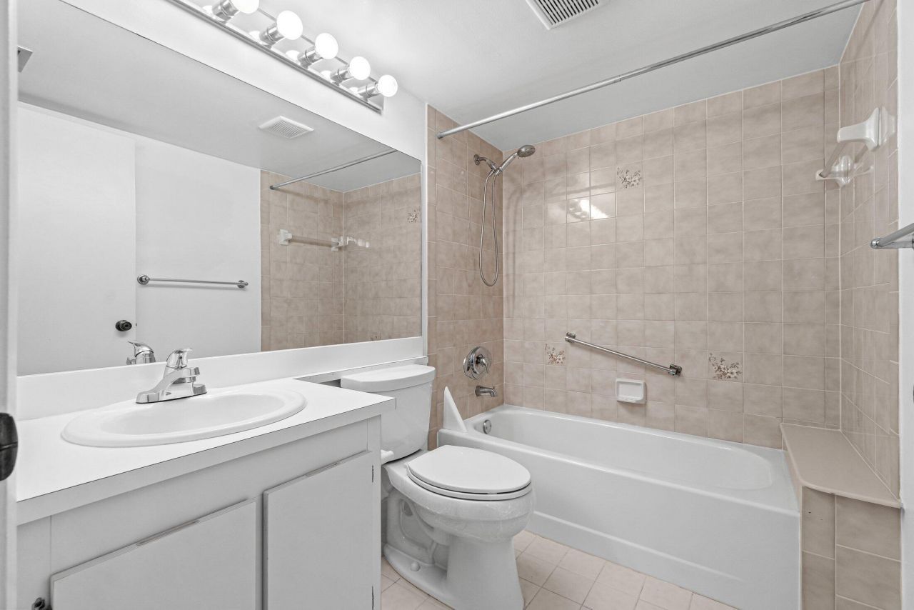 811 Sky Pine Way, Unit A2, Greenacres, FL 33415 Photo