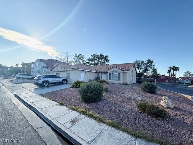 6428 Crystal Dew Drive, Las Vegas, NV 89118 Main Photo