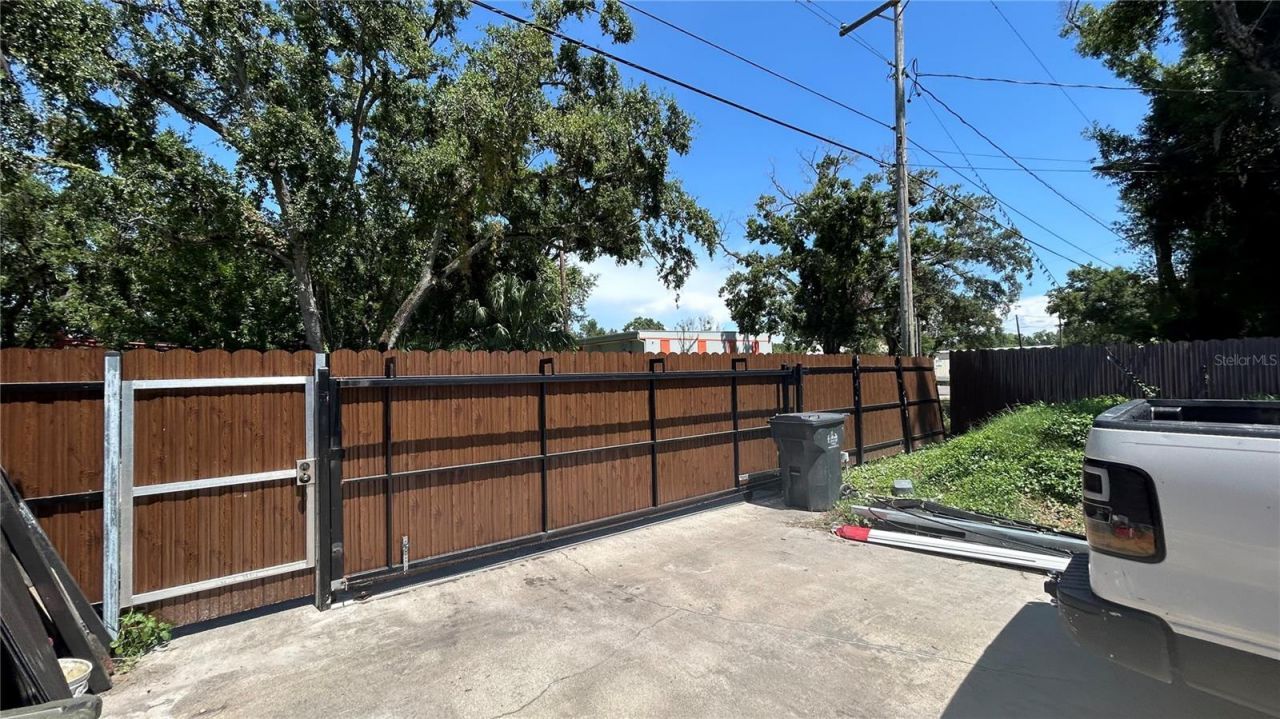 2001 S 51st Street, Tampa, FL 33619 Photo