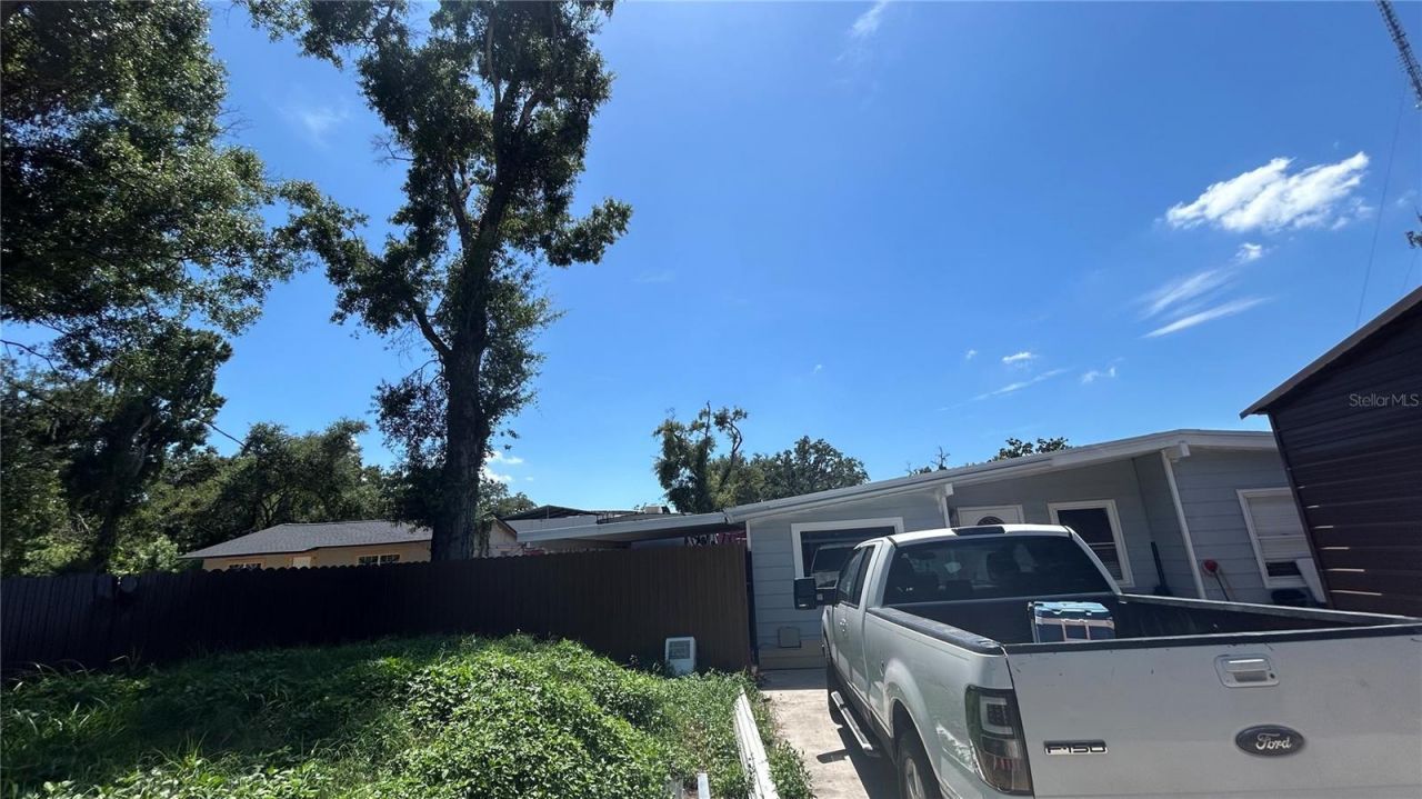 2001 S 51st Street, Tampa, FL 33619 Photo