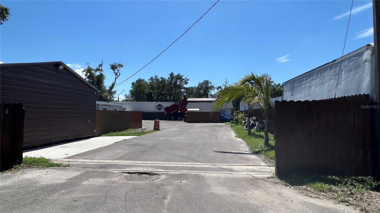 2001 S 51st Street, Tampa, FL 33619 Photo