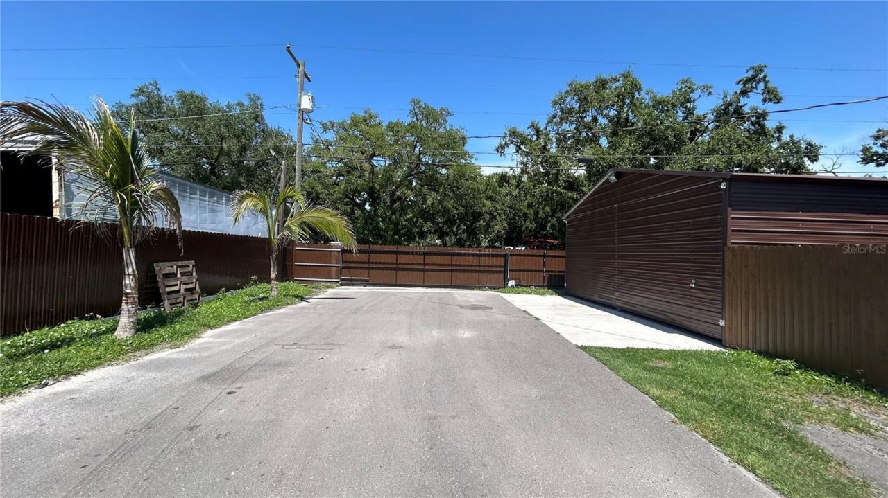 2001 S 51st Street, Tampa, FL 33619 Photo