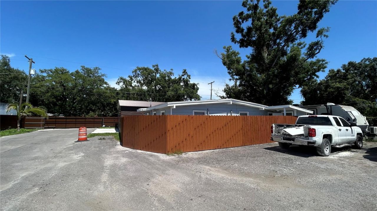 2001 S 51st Street, Tampa, FL 33619 Photo