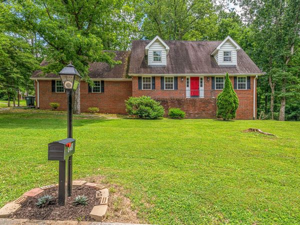 848 Skyline Park Drive, Signal Mountain, TN 37377