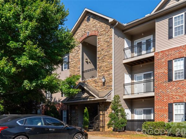 332 Appeldoorn Circle, Asheville, NC 28803