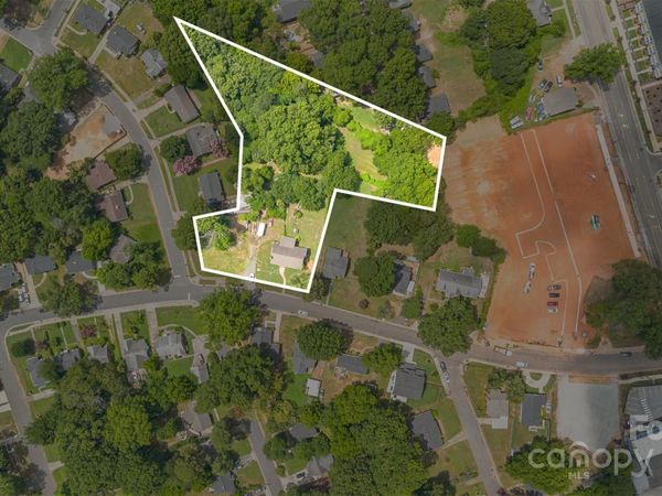 1318 Enderly Road, Charlotte, NC 28208