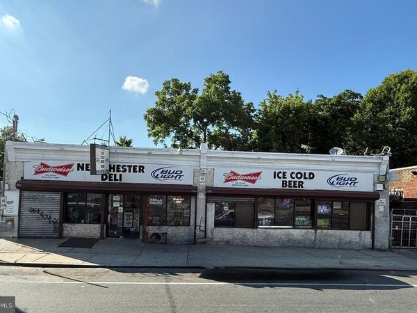 58 60 W 9TH STREET, CHESTER, PA 19013