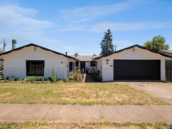 1421 Sunset Ln, Sweet Home, OR 97386