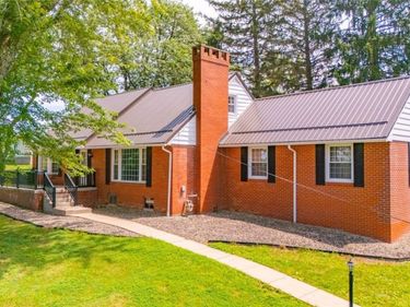 62239 Hillcrest Road, Barnesville, OH 43713