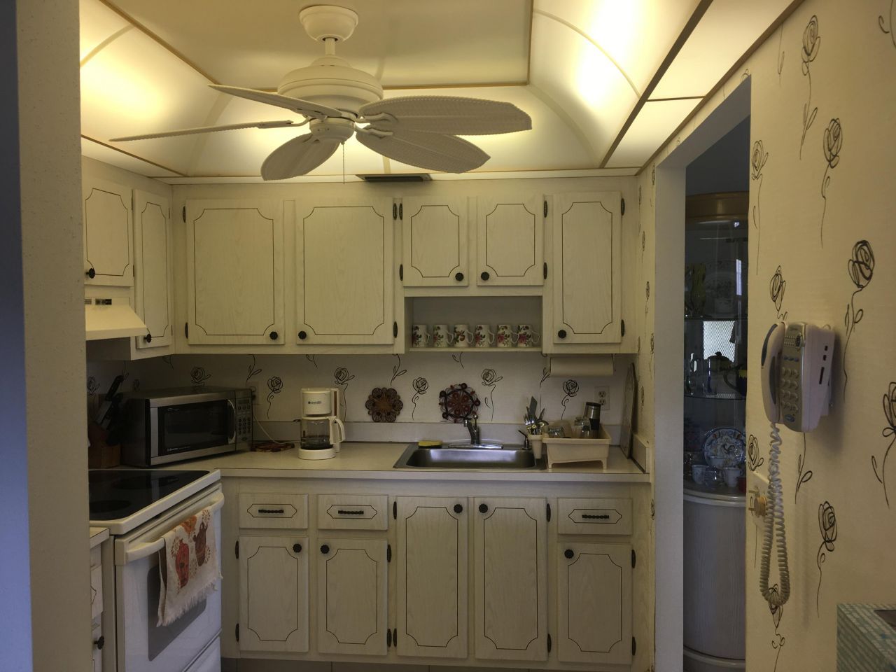 99 Saxony C, Delray Beach, FL 33446 Photo