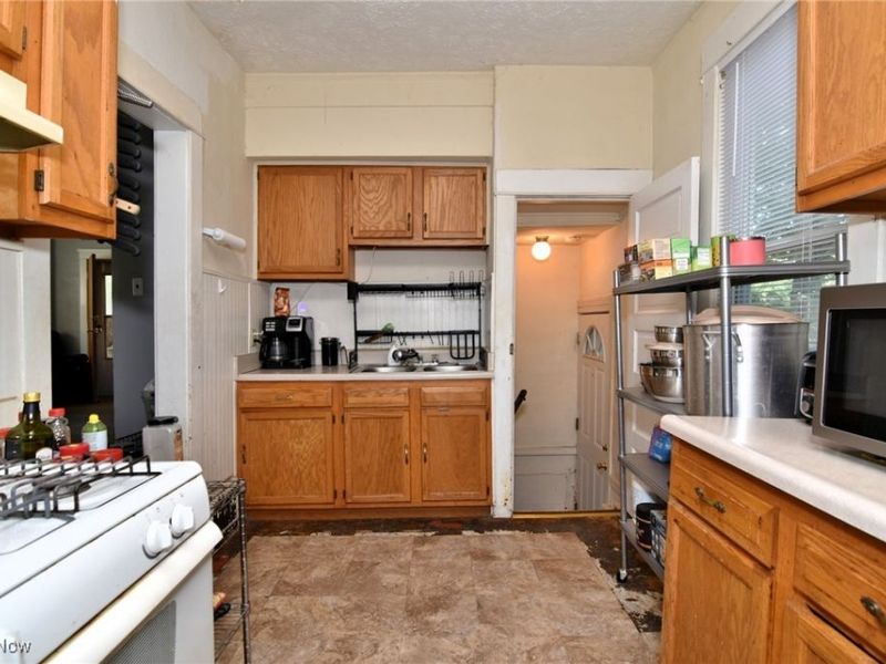 106 Logan Street, Bedford, OH 44146 Photo 12