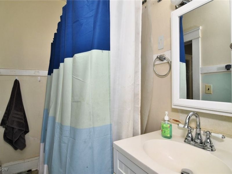 106 Logan Street, Bedford, OH 44146 Photo 14