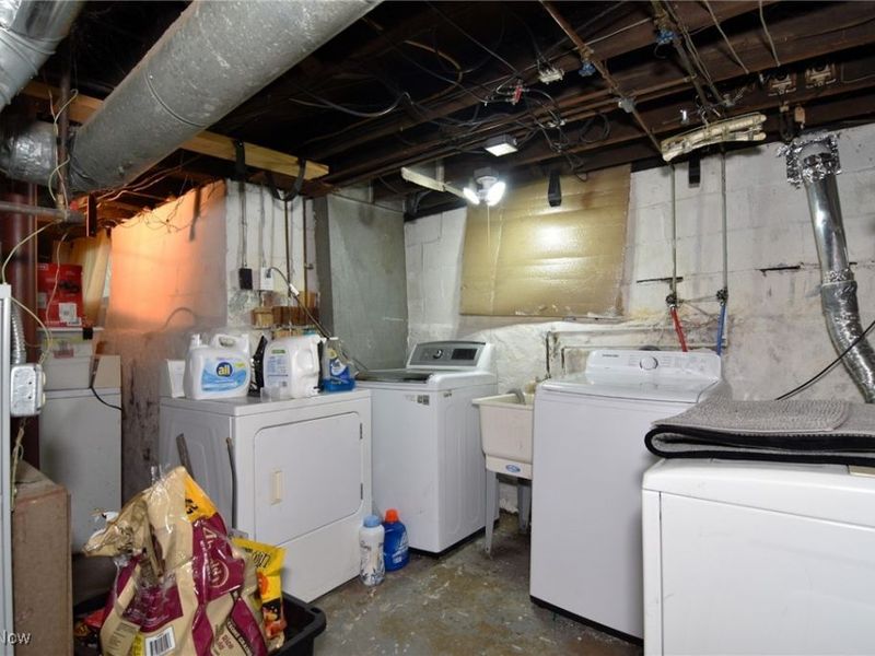 106 Logan Street, Bedford, OH 44146 Photo 24