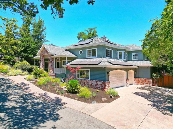 421 Twin Oaks Ln, Walnut Creek, CA 94596