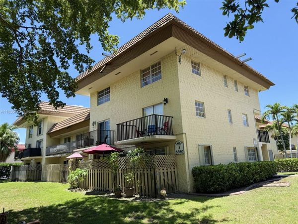 8650 SW 109th Ave, Unit 3-112, Miami, FL 33173