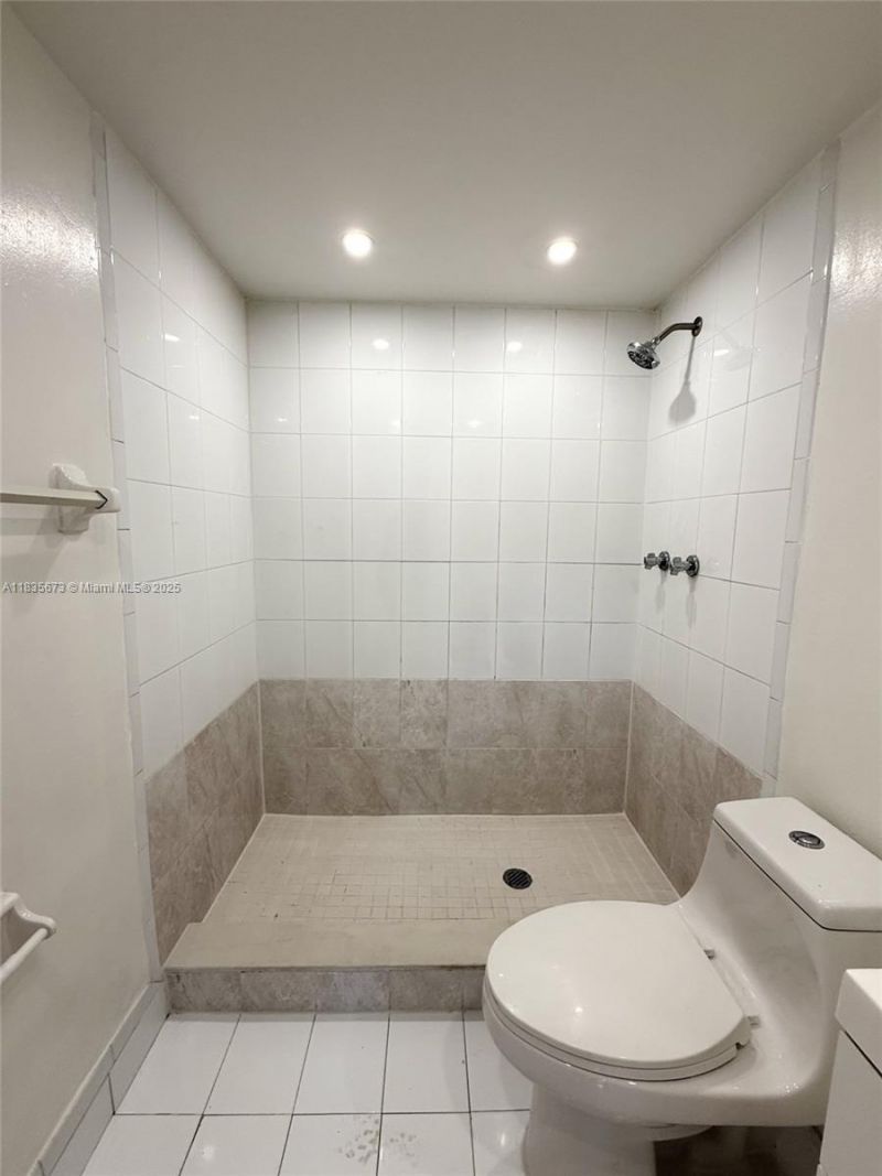 8650 SW 109th Ave, Unit 3-112, Miami, FL 33173 Photo