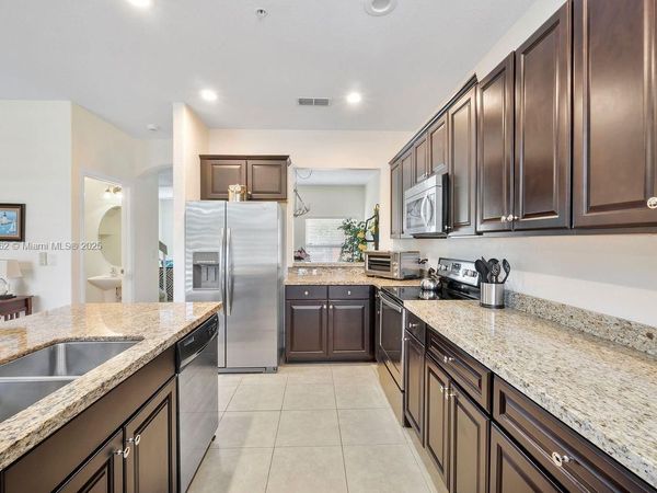 2851 W Prospect Rd, Unit 1306, Tamarac, FL 33309