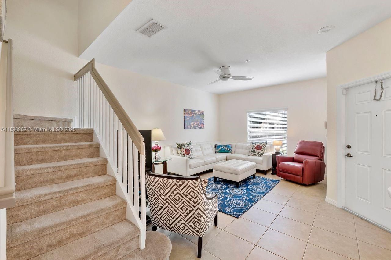 2851 W Prospect Rd, Unit 1306, Tamarac, FL 33309 Photo