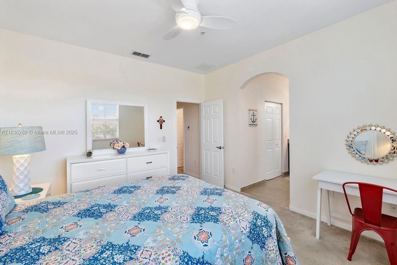 2851 W Prospect Rd, Unit 1306, Tamarac, FL 33309 Photo