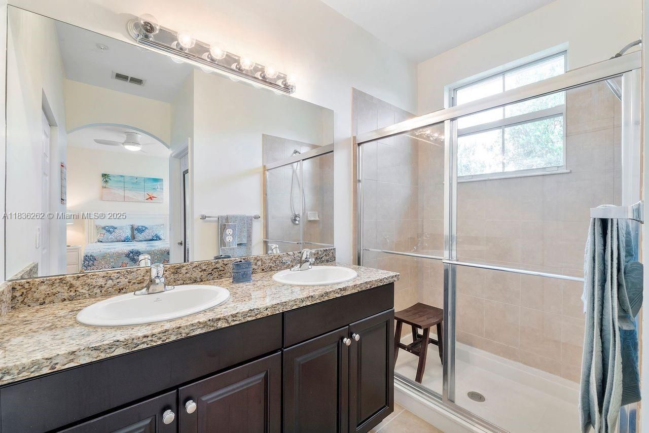 2851 W Prospect Rd, Unit 1306, Tamarac, FL 33309 Photo