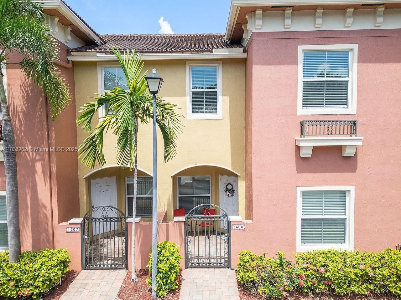 2851 W Prospect Rd, Unit 1306, Tamarac, FL 33309 Photo