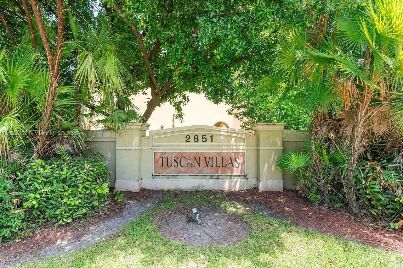 2851 W Prospect Rd, Unit 1306, Tamarac, FL 33309 Photo