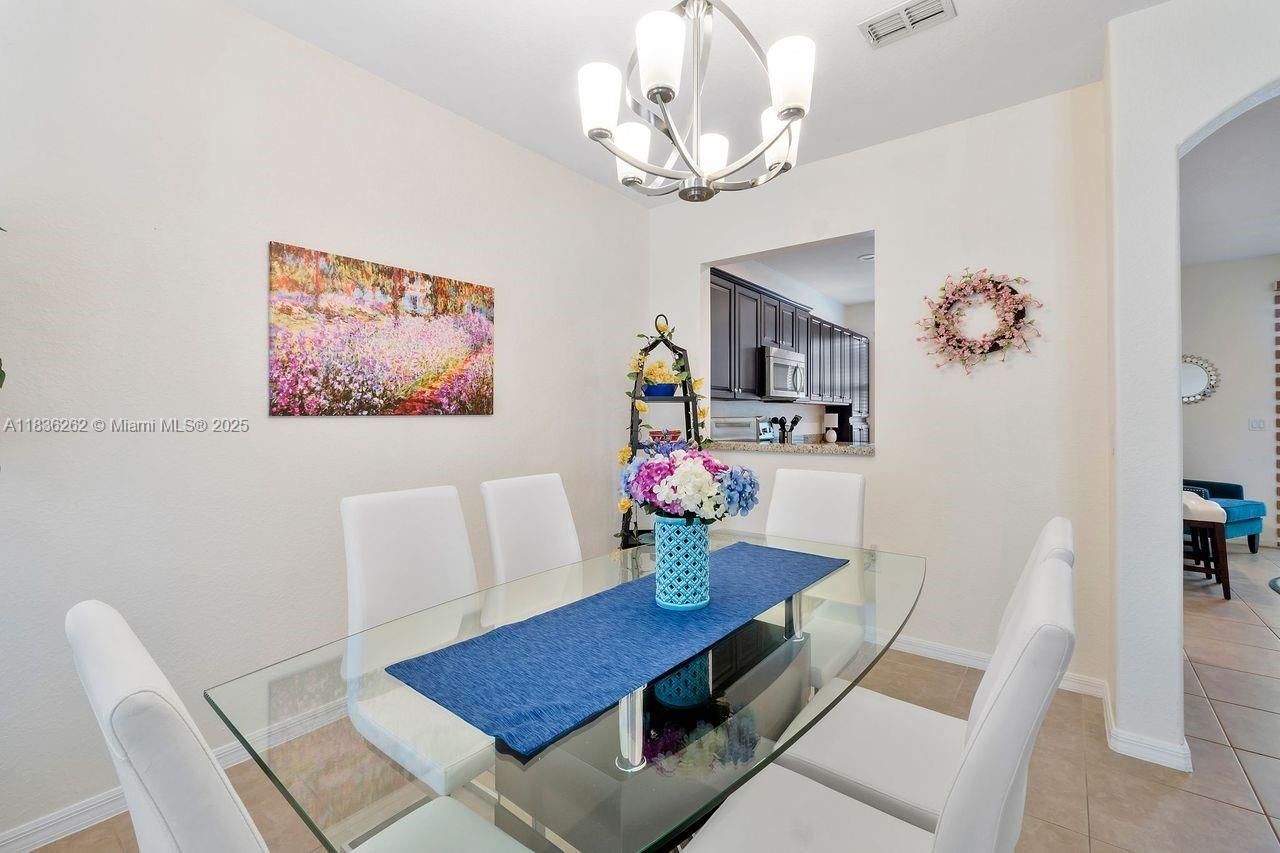 2851 W Prospect Rd, Unit 1306, Tamarac, FL 33309 Photo