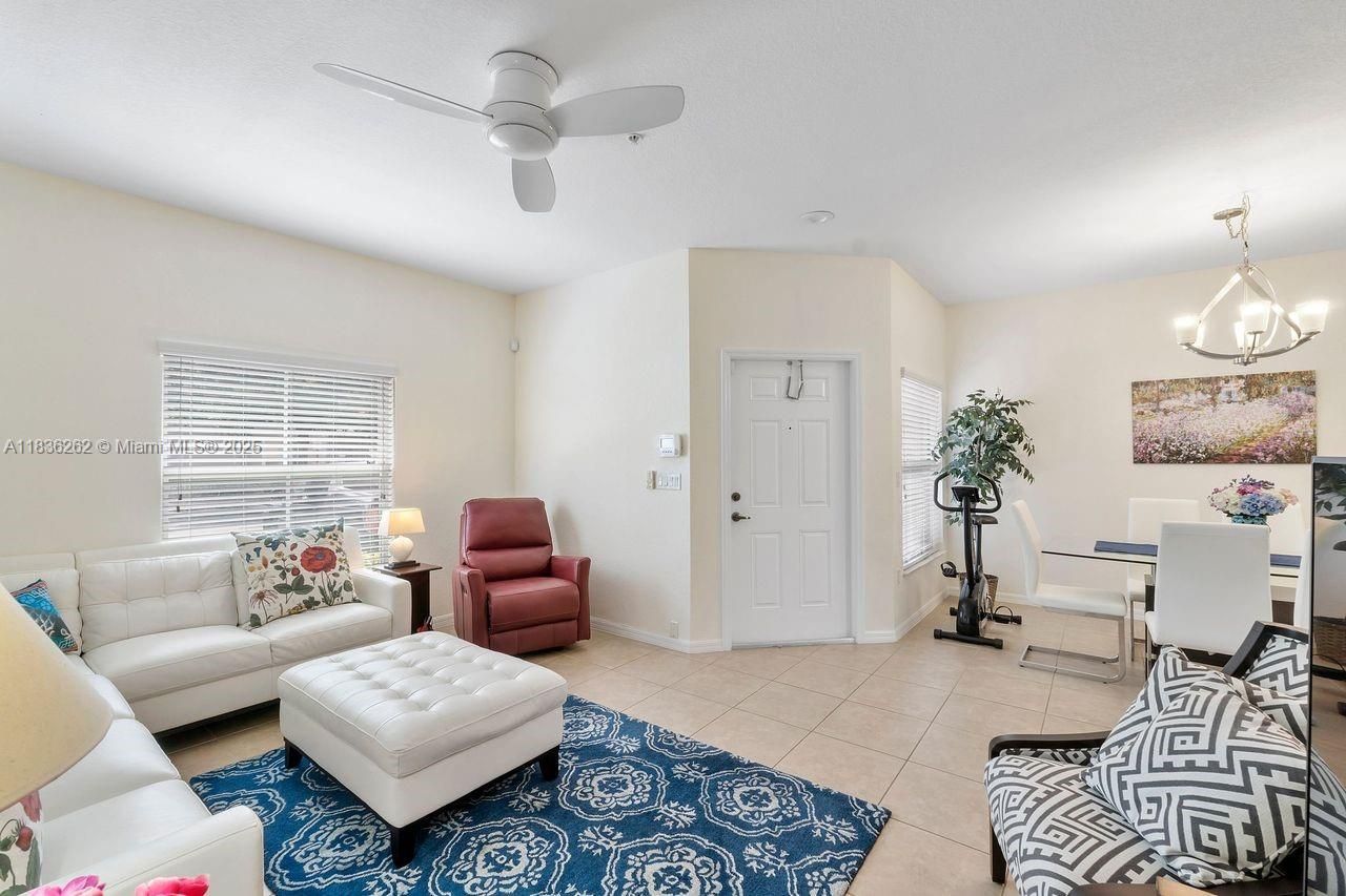 2851 W Prospect Rd, Unit 1306, Tamarac, FL 33309 Photo