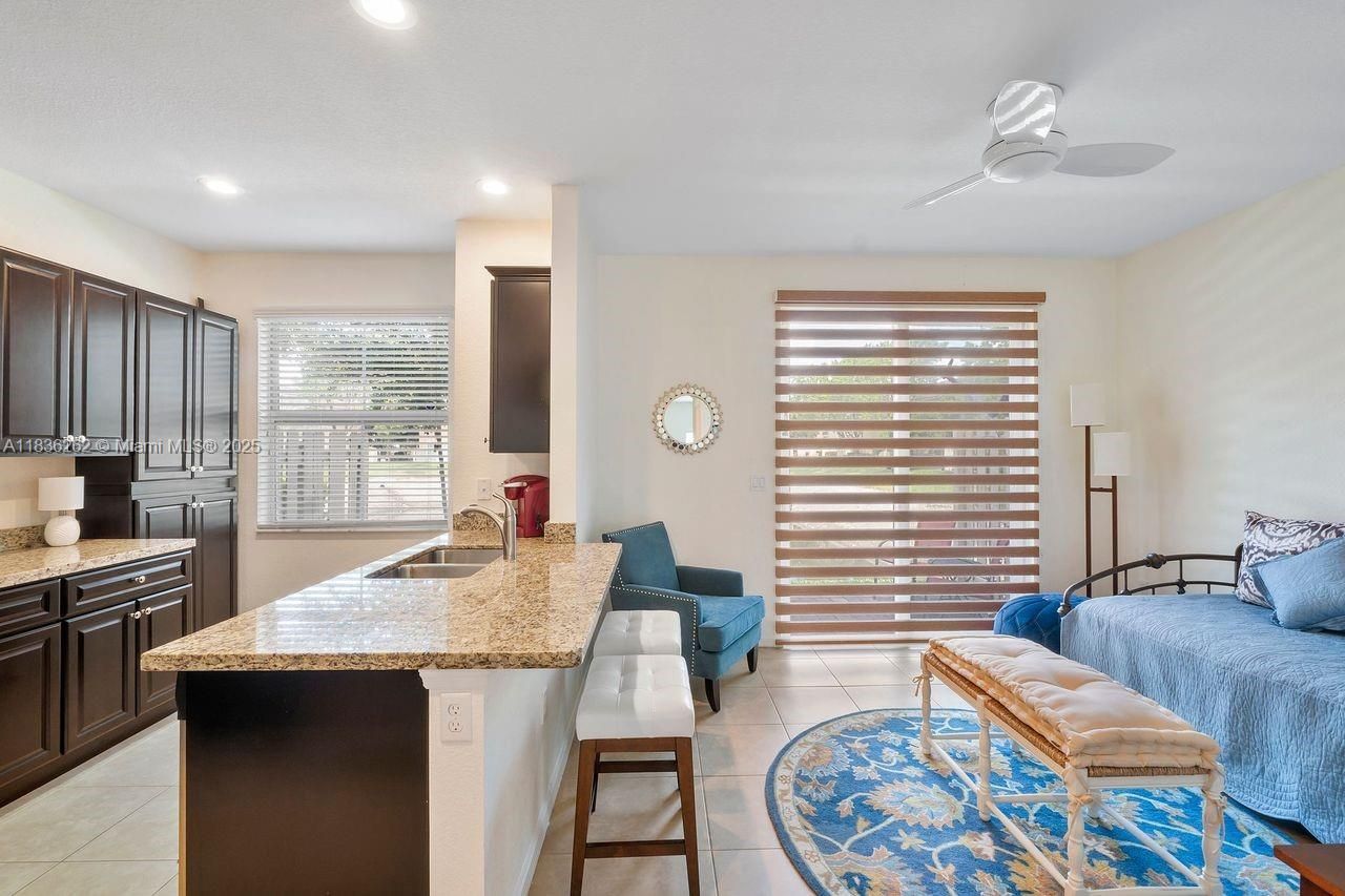2851 W Prospect Rd, Unit 1306, Tamarac, FL 33309 Photo