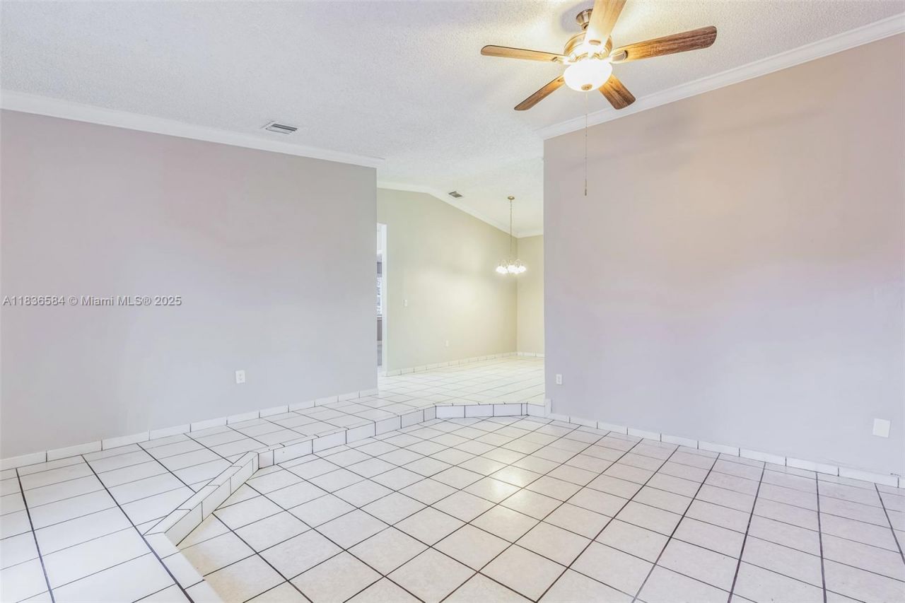 5370 SW 144th Ave, Miami, FL 33175 Photo