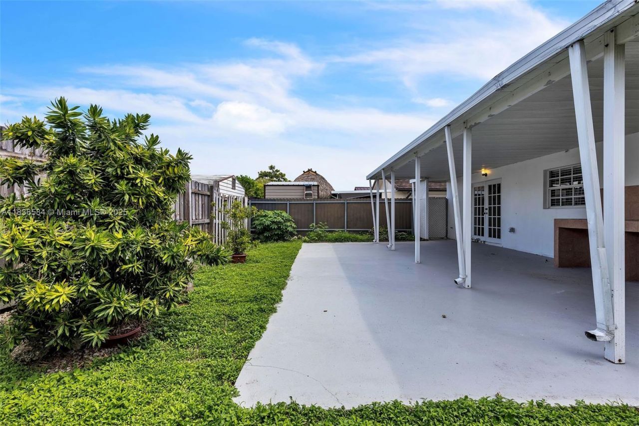 5370 SW 144th Ave, Miami, FL 33175 Photo