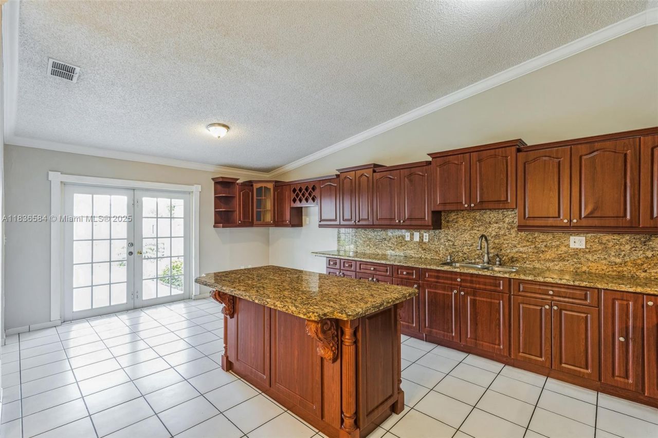 5370 SW 144th Ave, Miami, FL 33175 Photo