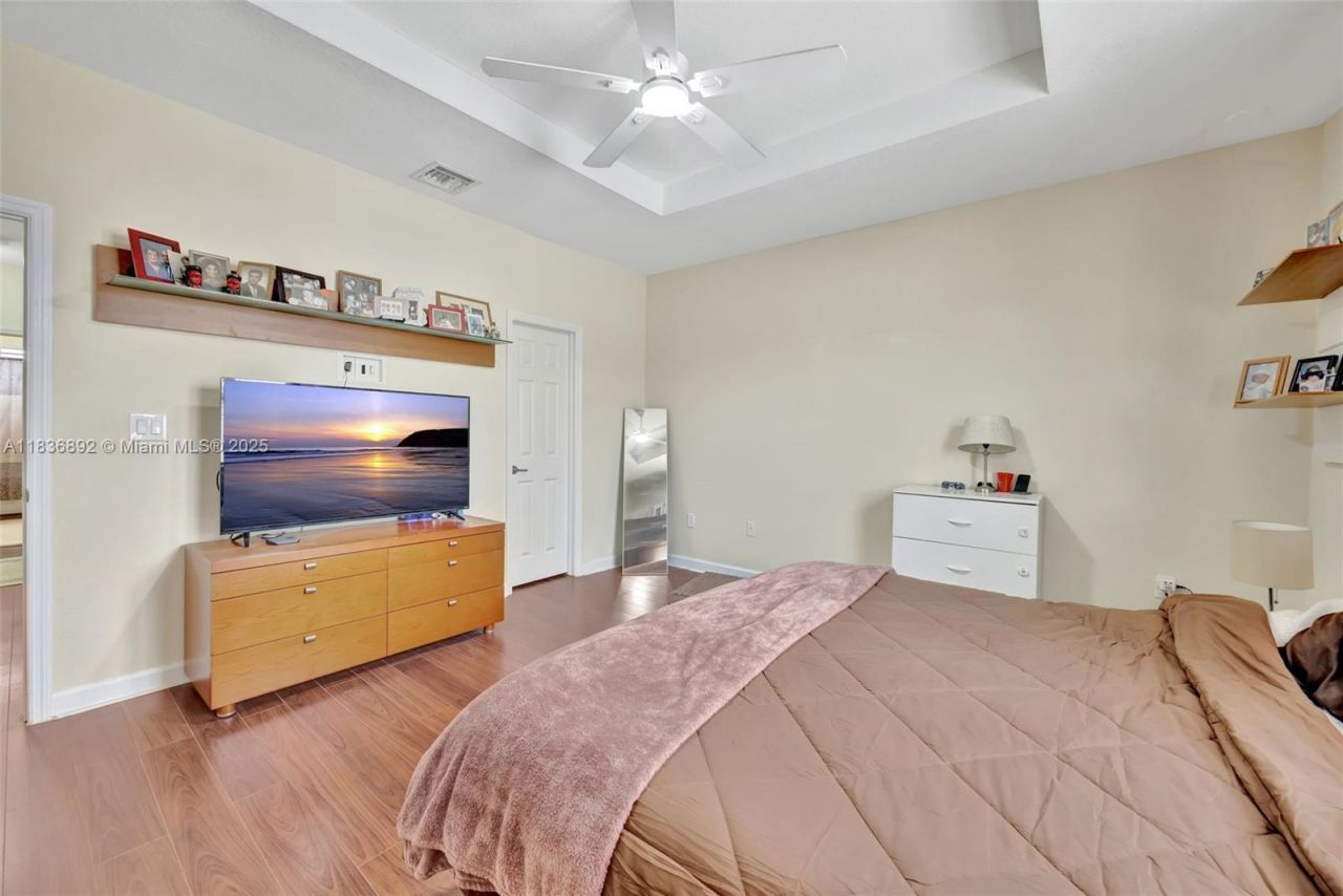 216 NE 36th Ter, Homestead, FL 33033 Photo