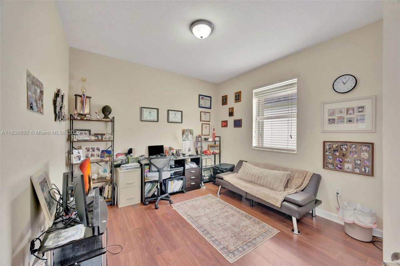 216 NE 36th Ter, Homestead, FL 33033 Photo