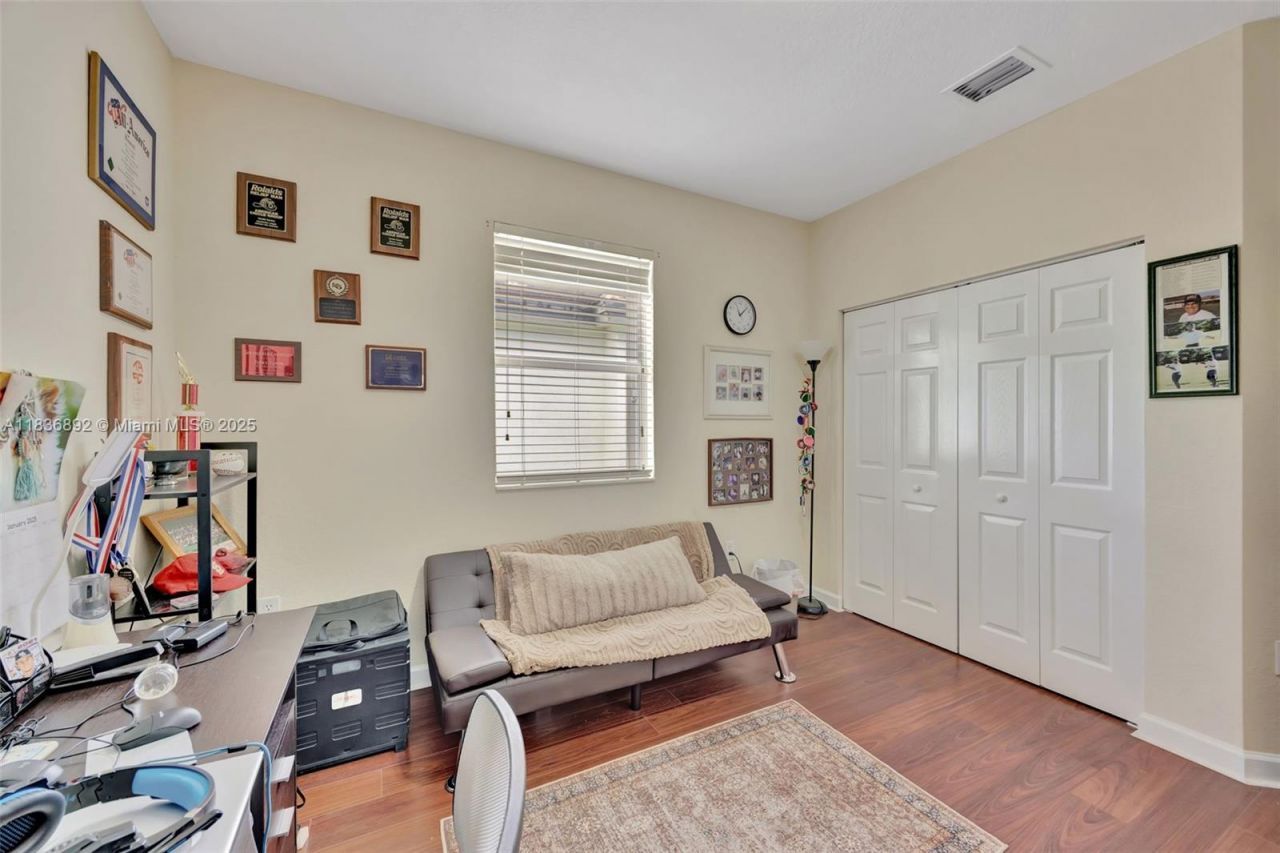 216 NE 36th Ter, Homestead, FL 33033 Photo