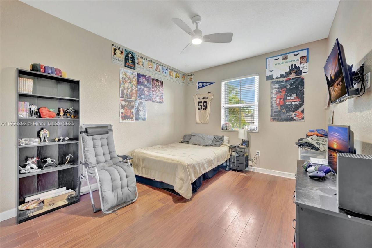 216 NE 36th Ter, Homestead, FL 33033 Photo