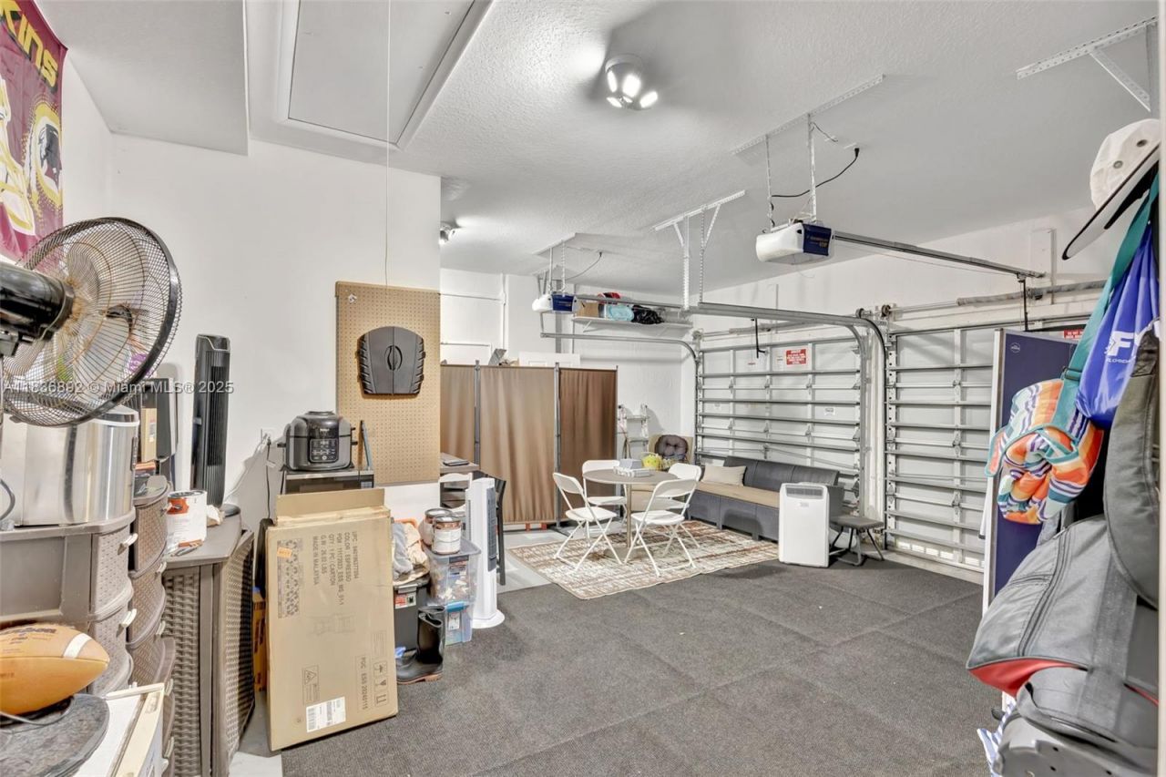 216 NE 36th Ter, Homestead, FL 33033 Photo