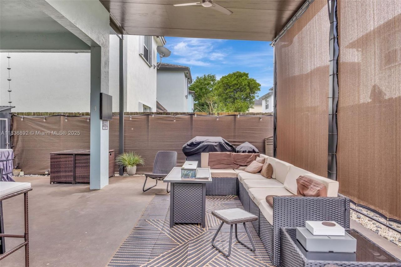 216 NE 36th Ter, Homestead, FL 33033 Photo