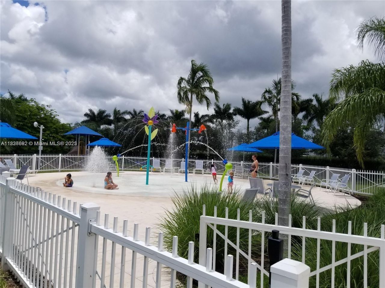 216 NE 36th Ter, Homestead, FL 33033 Photo