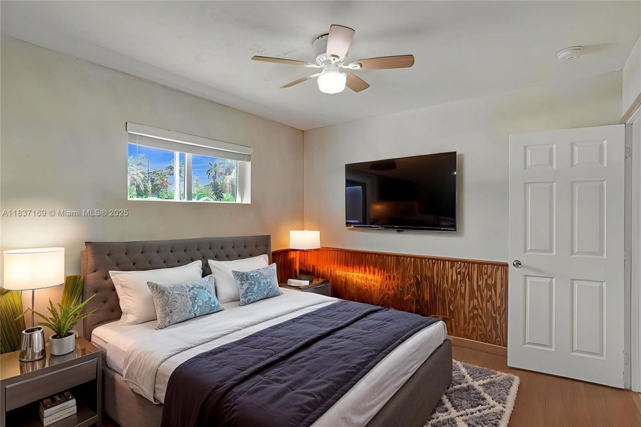 16000 N Miami Ave, Miami, FL 33169 Photo