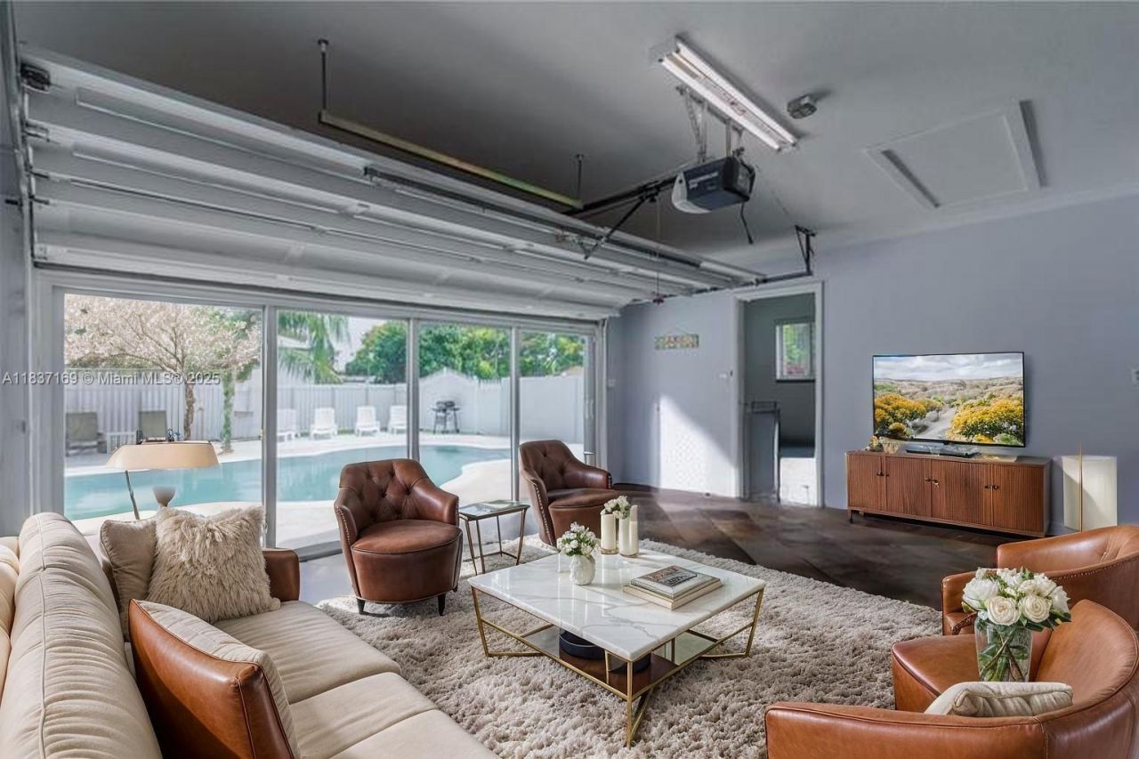 16000 N Miami Ave, Miami, FL 33169 Photo