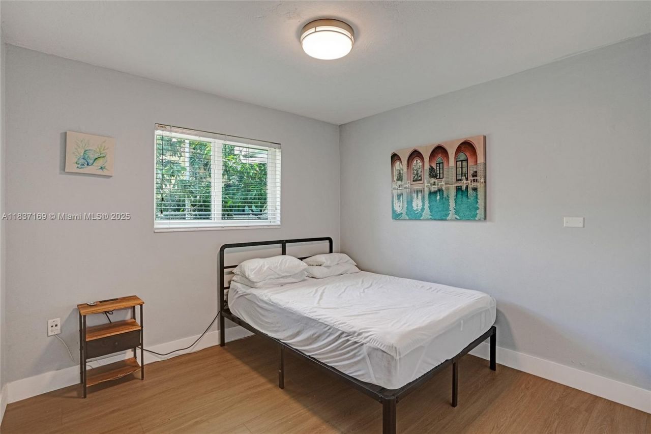 16000 N Miami Ave, Miami, FL 33169 Photo