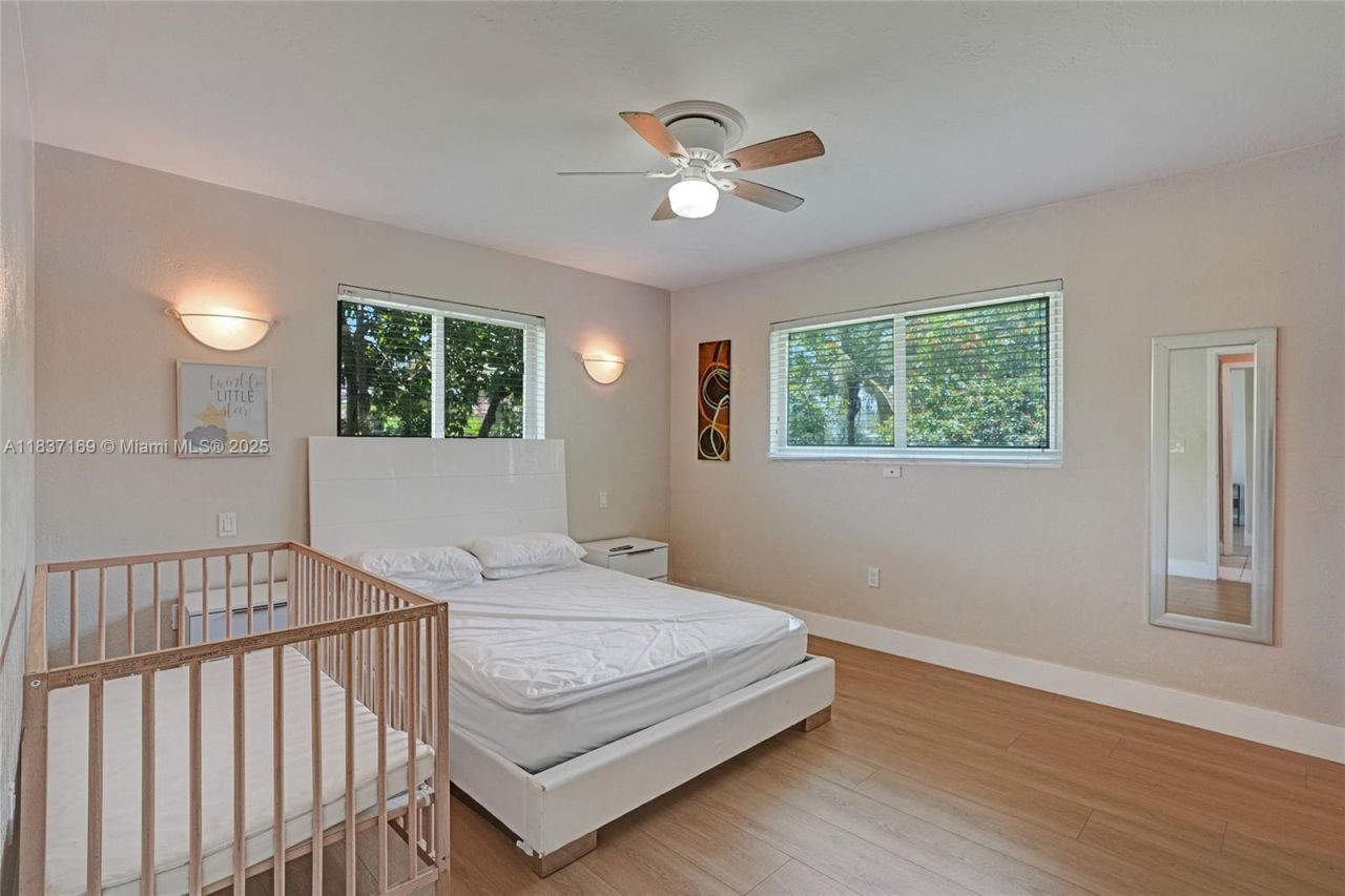 16000 N Miami Ave, Miami, FL 33169 Photo