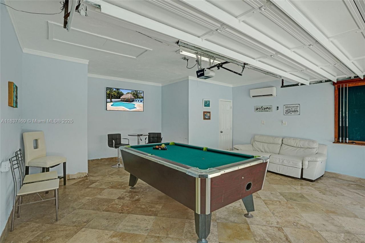 16000 N Miami Ave, Miami, FL 33169 Photo