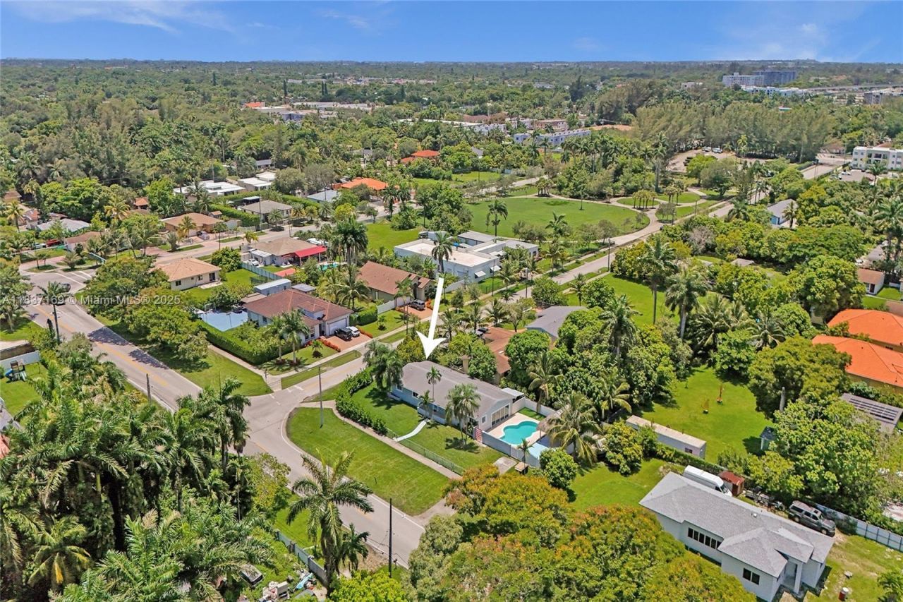 16000 N Miami Ave, Miami, FL 33169 Photo